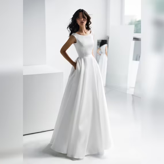 simple wedding dresses under 100$