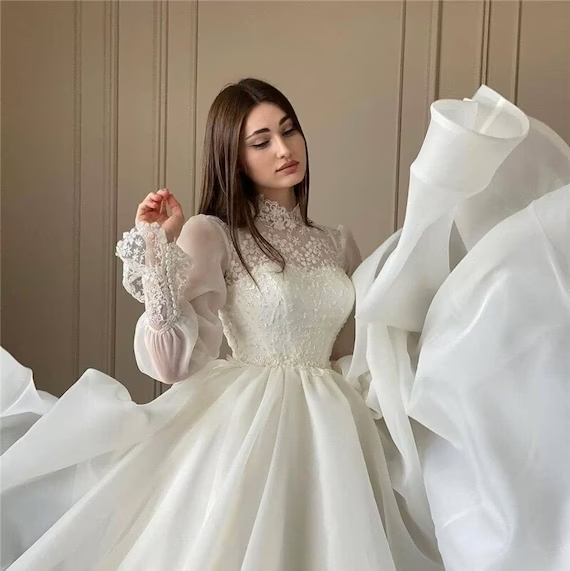 Simple wedding dresses under 100$: Information about it插图4
