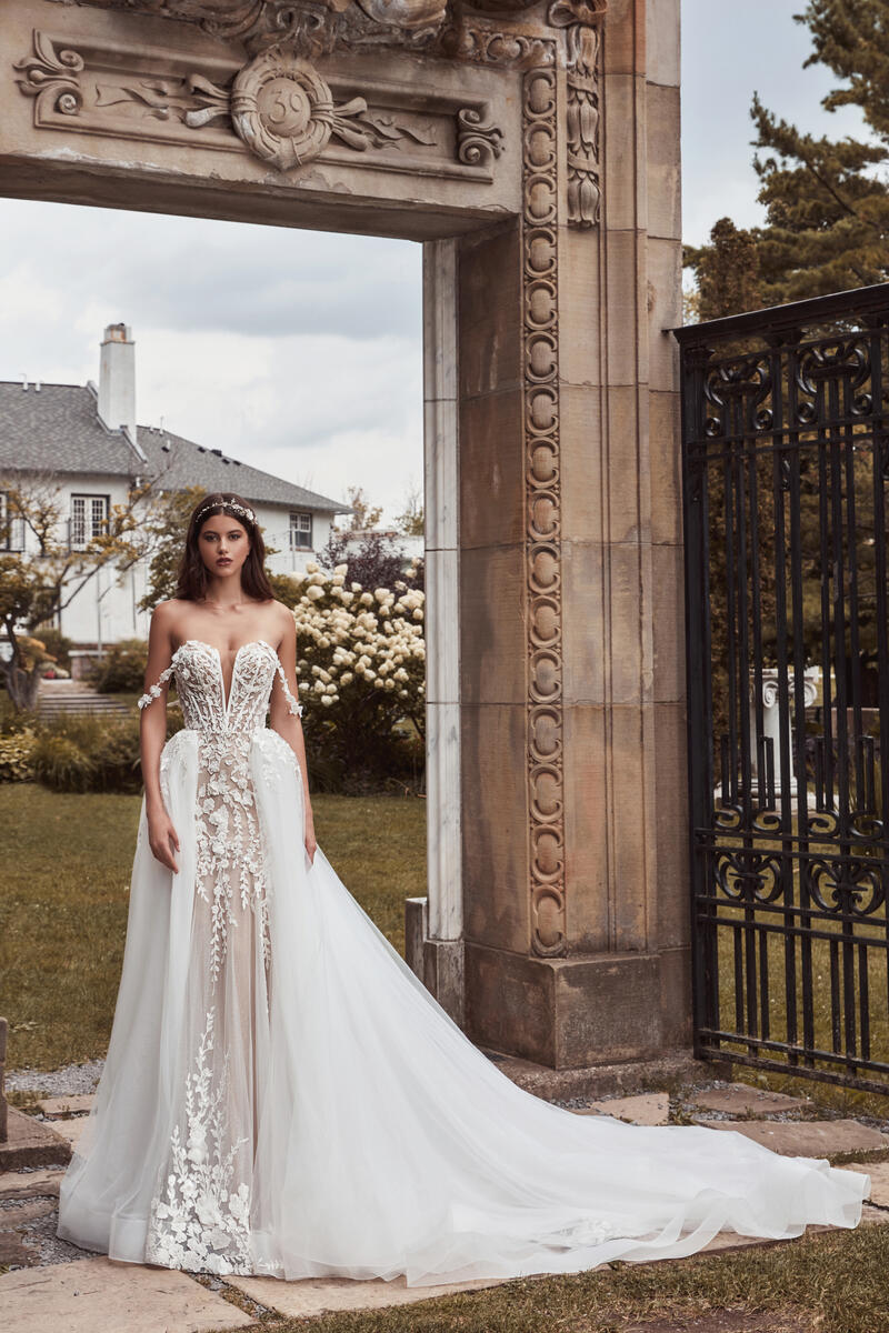 calla blanche wedding dresses