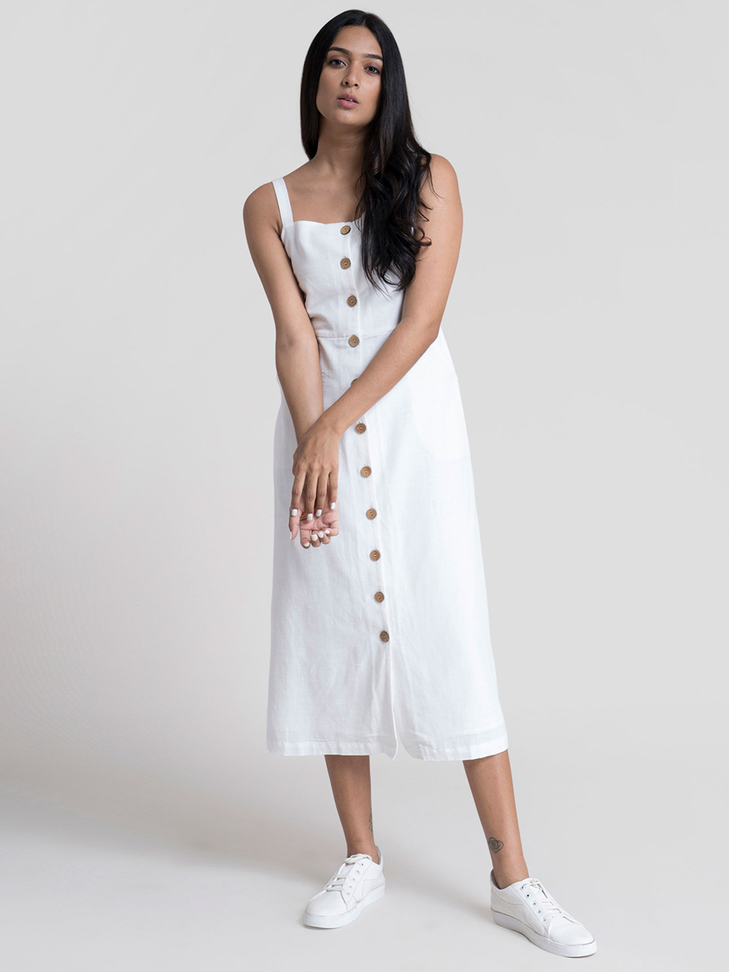 White dresses for women: Radiant in White插图4