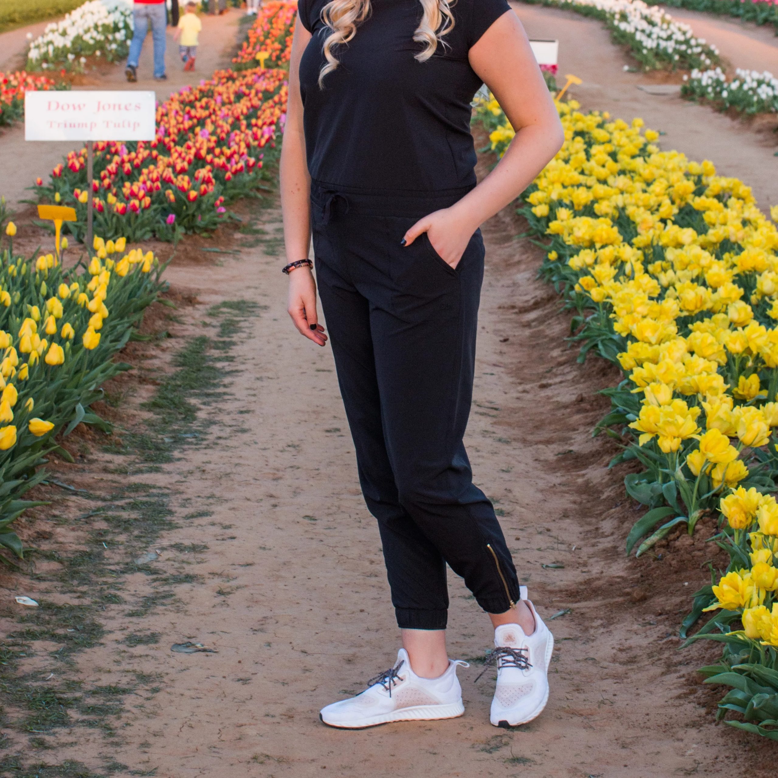 shoes to wear with black jumpsuit